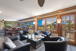 TV connectée, livres, imprimantes