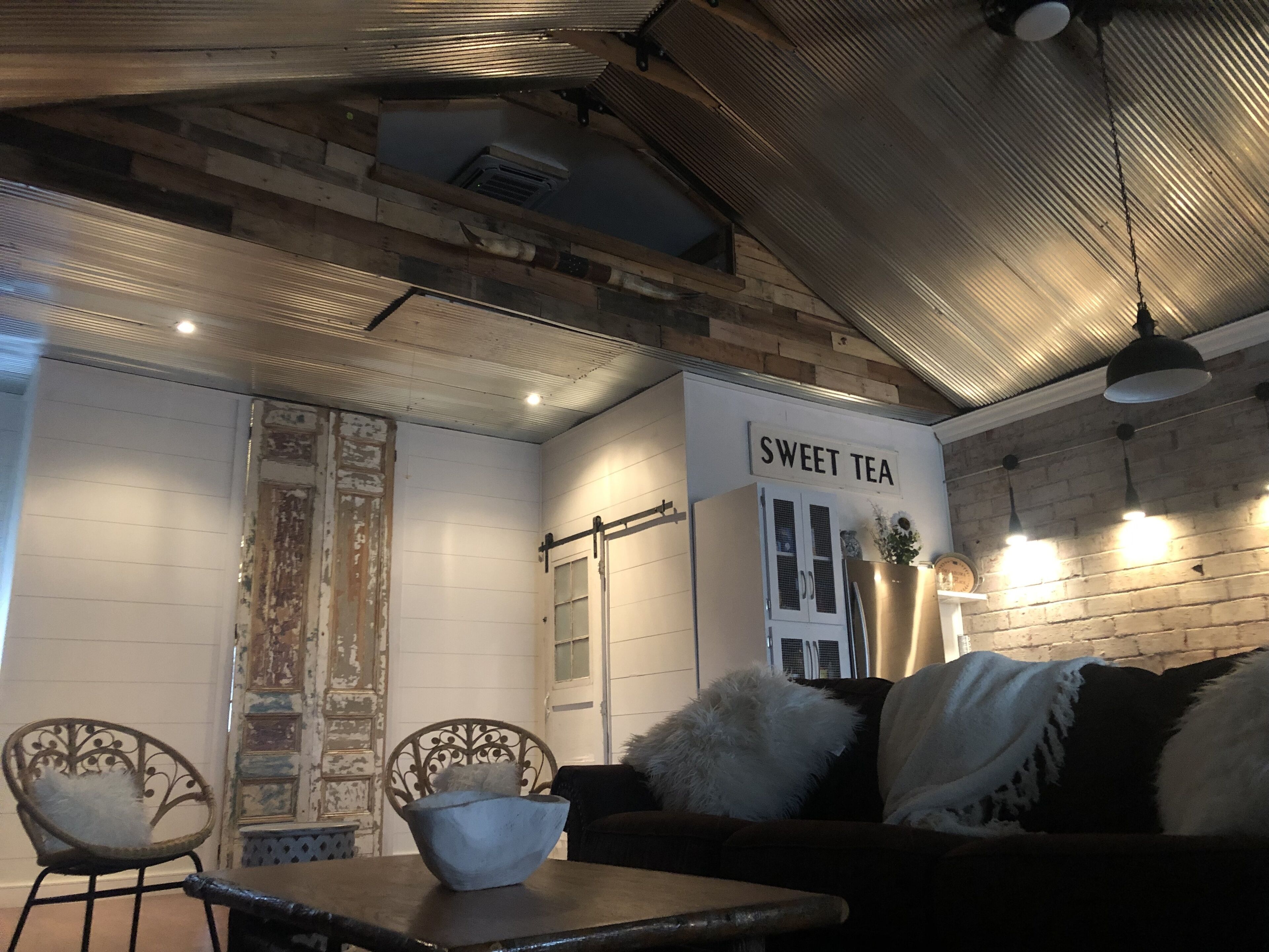 Loft-style Villa near Pensacola Dam on Grand Lake!