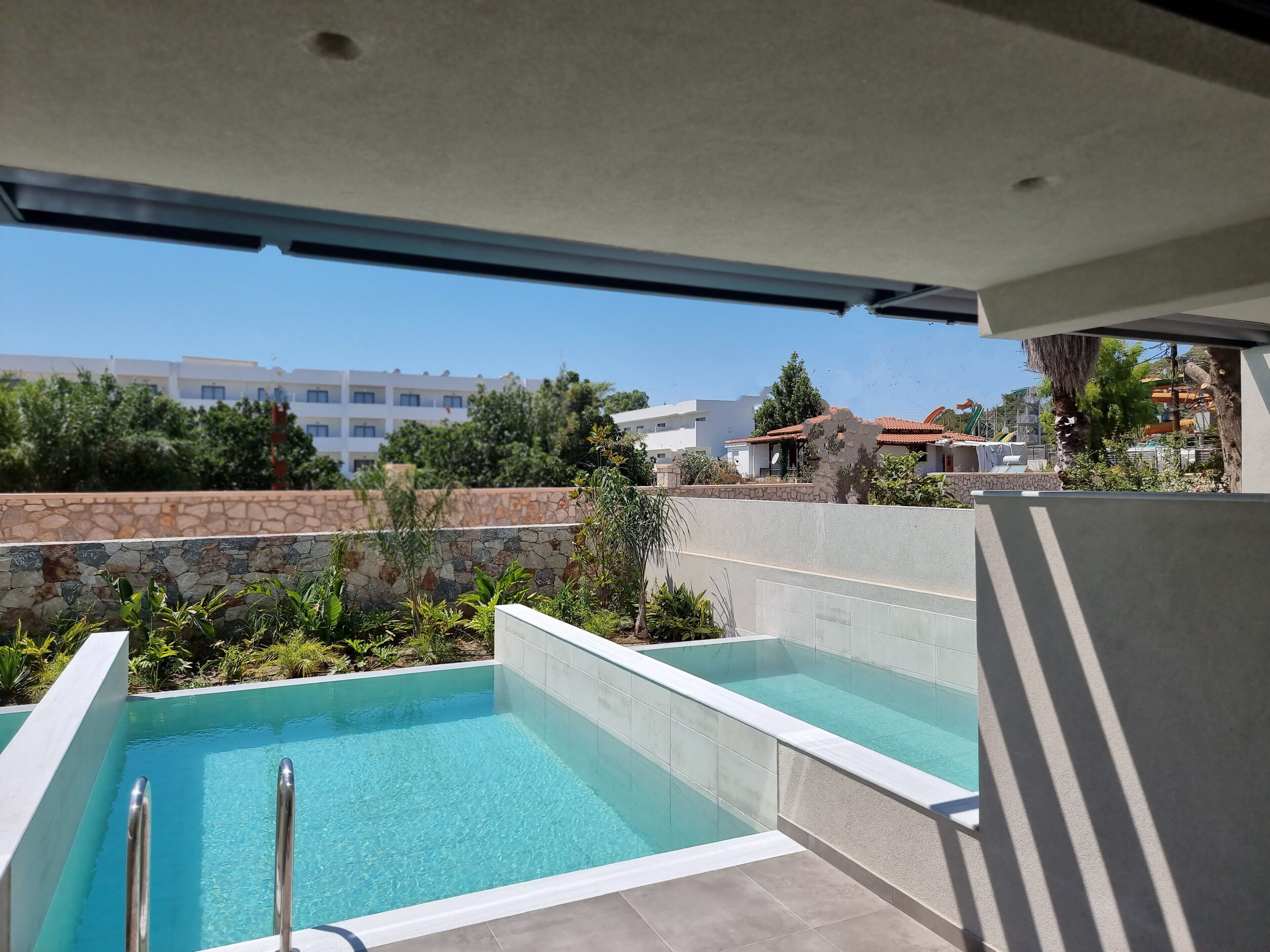 Luxury Suite, Non Smoking, Pool View | Terrace/patio