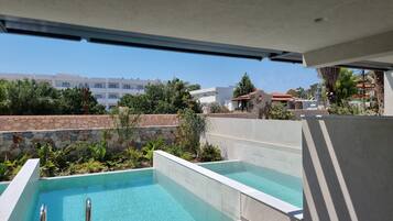 Luxury Suite, Non Smoking, Pool View | Terrace/patio