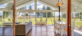 Peaceful Bayside Farmhouse Retreat on Hood Canal