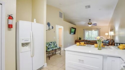 Cozy family accommodations with enclosed lanai.