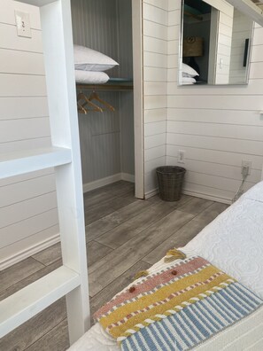 2 camere, ferro/asse da stiro, Wi-Fi gratuito, lenzuola