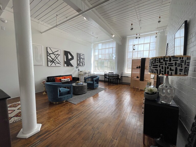 Chic Modern Loft W/historic Charm In The Pa Wilds - Williamsport