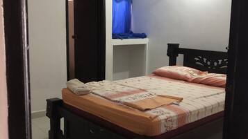 11 عدّة غرف نوم وواي فاي مجانًا وملاءات أسرّة