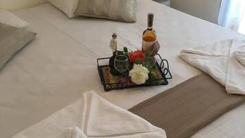 2 bedrooms, individually decorated, individually furnished