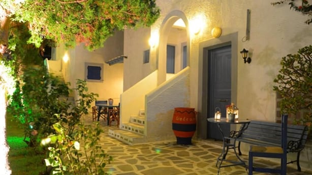 Property grounds - maistrali studios (Andros)