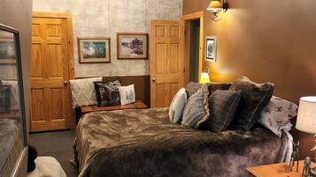 5 bedrooms, desk, iron/ironing board, free WiFi