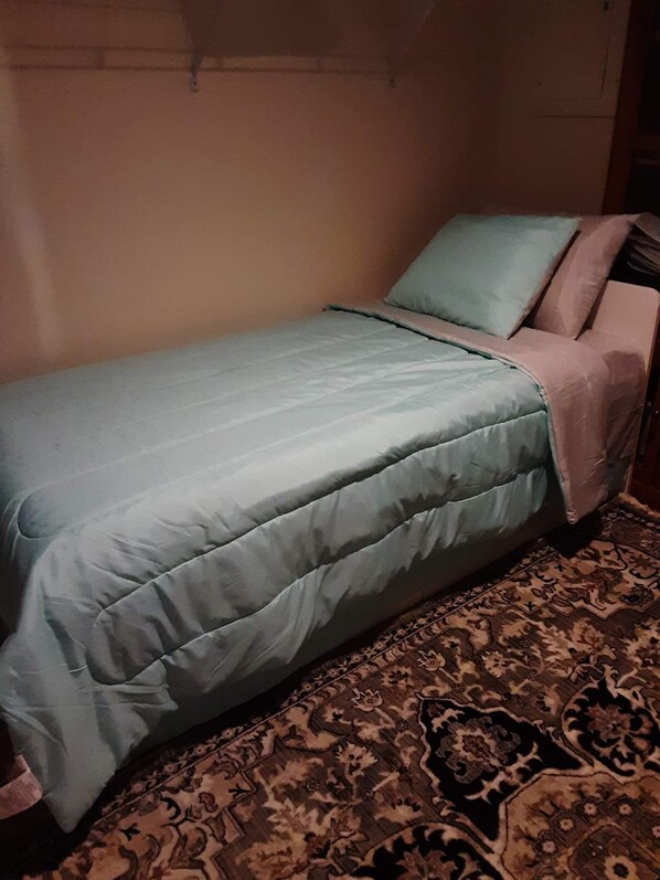 1 slaapkamer, een bureau, een strijkplank/strijkijzer, gratis wifi