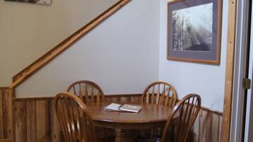 Cabane | Restauration dans la chambre