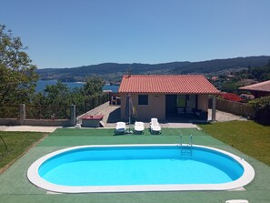 Outdoor pool - COZY GUEST HOUSE (BUEU)