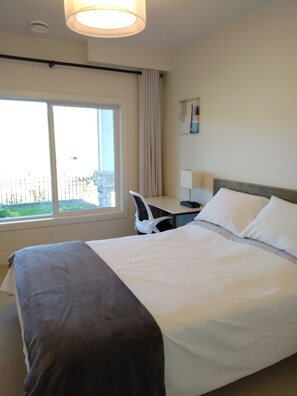 2 habitaciones, decoración personalizada y muebles diferentes 