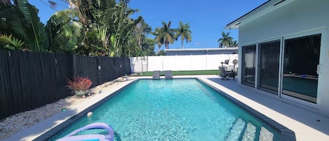 Outdoor pool, a heated pool