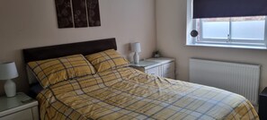 1 bedroom, WiFi - Old Chapel (Acomb)