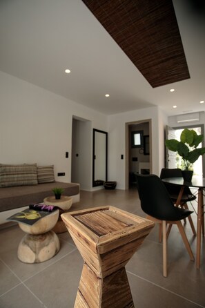 Comfort Apartment | Living area - Naxos Green Village Hotel (Naxos)