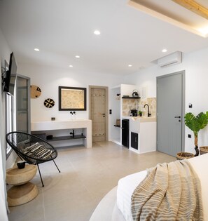 Deluxe Double Room | Individually decorated, individually furnished, blackout drapes - Naxos Green Village Hotel (Naxos)