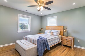 3 habitaciones, escritorio, tabla de planchar con plancha y wifi gratis 