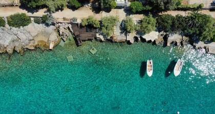 Awesome home in Okrug Gornji with WiFi