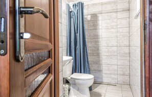 Shower - Pet friendly home in Raciaski Mlyn with WiFi (Raciaski Mlyn)