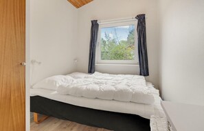 2 bedrooms, free WiFi
