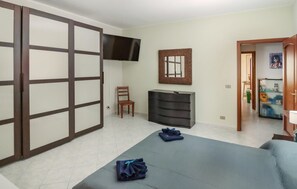 2 Schlafzimmer, Bügeleisen/Bügelbrett, Reisekinderbett, kostenloses WLAN