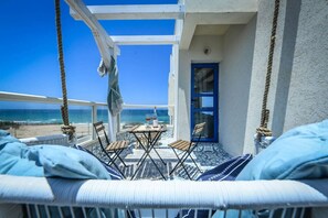 Property grounds - Authentic Beachfront Apartment (Nahariyya)
