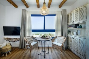 Interior - Authentic Beachfront Apartment (Nahariyya)