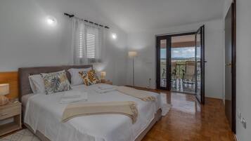 1 quarto, berço de viagem, Wi-Fi de cortesia, roupa de cama