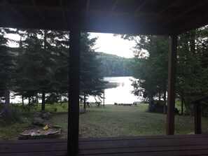 Property grounds - Tranquil Lakeside Setting (Eganville)