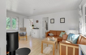 TV, DVD player - 3 bedroom cozy home in Nexø (Nexø)