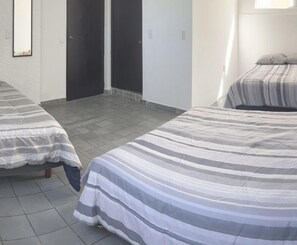 Wifi gratis y ropa de cama