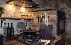 Réfrigérateur, four, plaque de cuisson, lave-vaisselle