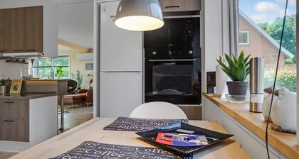 3 bedroom nice home in Fur