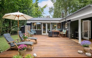Outdoor dining - Nice home in Frederiksværk with WiFi (Frederiksværk)
