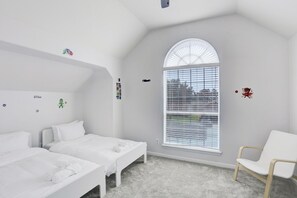 3 chambres, bureau, fer et planche à repasser, Wi-Fi gratuit