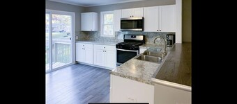 Cozy modern 4 bedroom, 10 min walk to beach & sunset