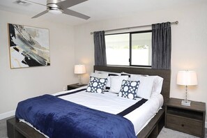 4 bedrooms, desk, iron/ironing board, WiFi