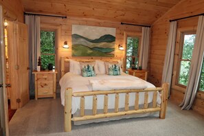 6 bedrooms, iron/ironing board, free WiFi, bed sheets