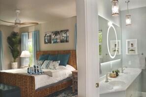 3 bedrooms, desk, iron/ironing board, travel cot - Luxury Island Escape @ Palm Tree Villa: Private Rooftop Deck & Saltwater Pool (Bookelia)