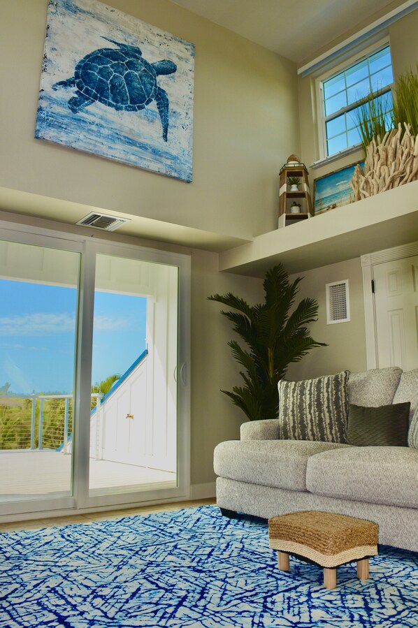 Smart TV - Luxury Island Escape @ Palm Tree Villa: Private Rooftop Deck & Saltwater Pool (Bookelia)