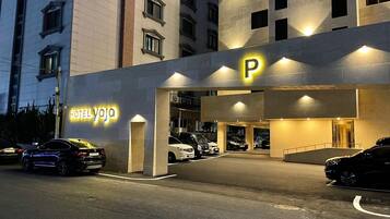 Free self parking