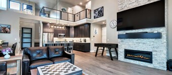 Luxury Townhome By Deer Valley East Village, Great for Ski / Vacation