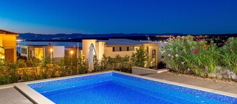 Nice apartment in Malinska with WiFi