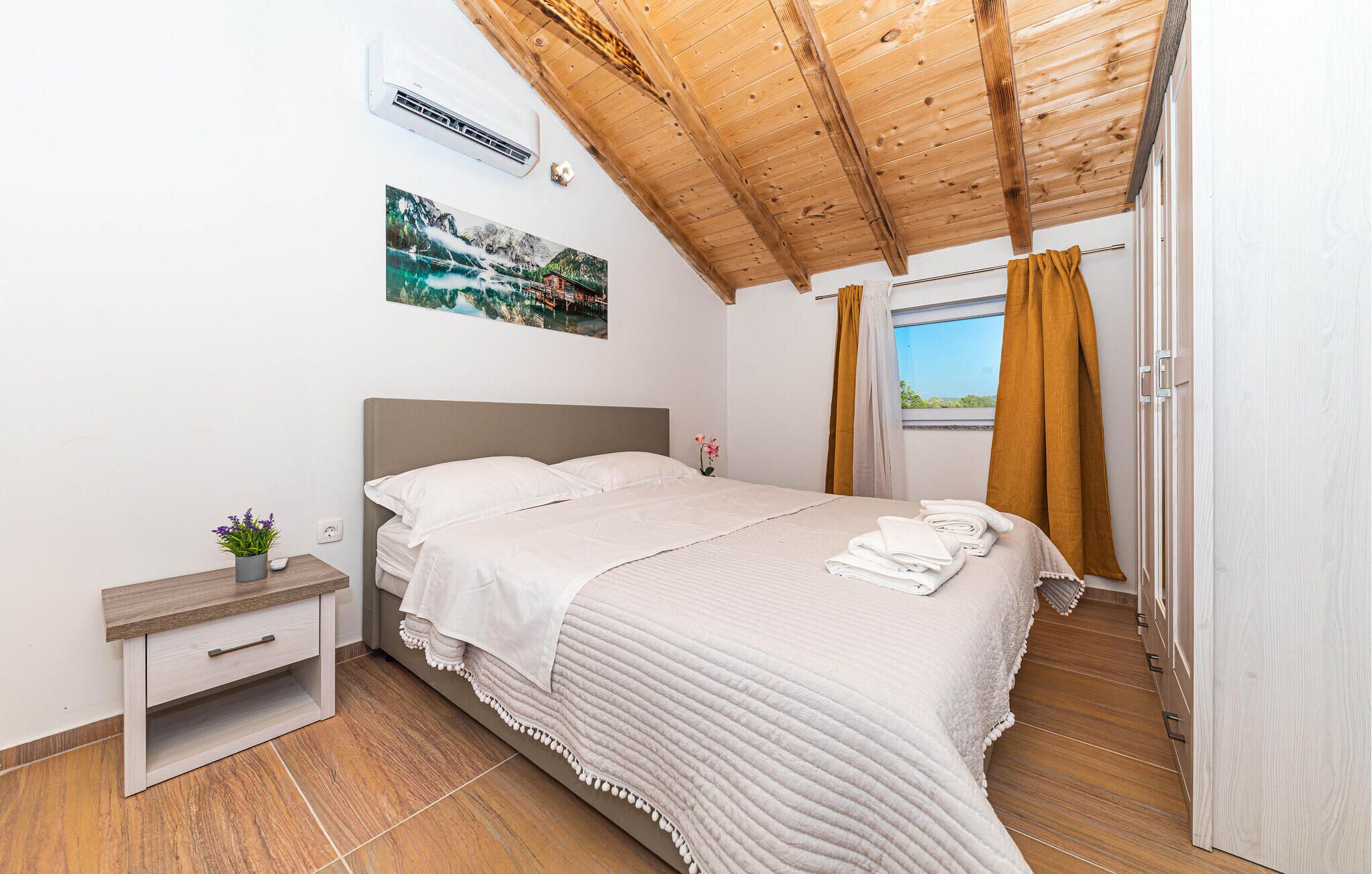 5 chambres, Wi-Fi gratuit, draps fournis