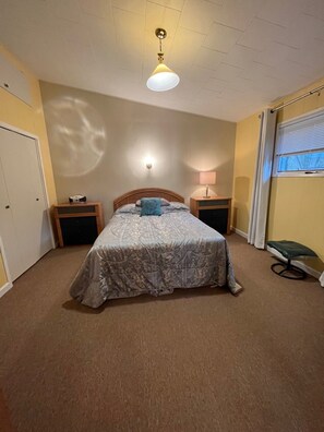 3 Schlafzimmer, Bügeleisen/Bügelbrett, Bettwäsche