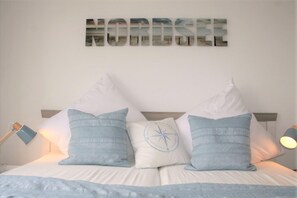 1 slaapkamer, een strijkplank/strijkijzer, wifi