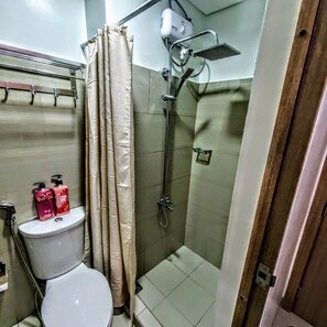 Shower, hair dryer, bidet, towels - Shore 2 Residences 1 Bedroom w/ Wifi and Smart TV! (Pasay)
