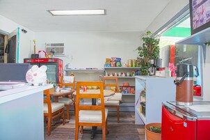 Desayuno continental incluido todos los días 