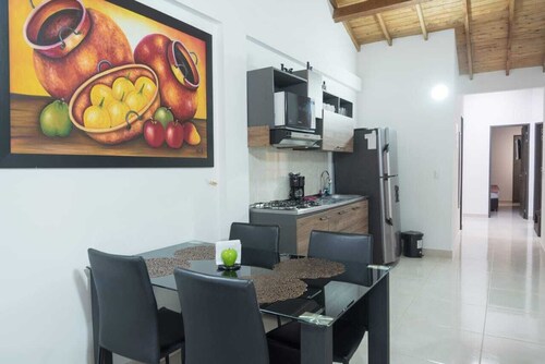 Beautiful Apartment 2 blocks from the main park-301