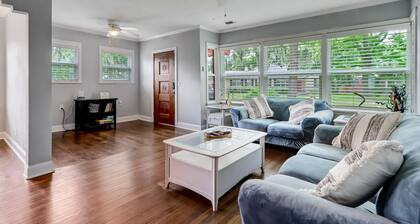 The Water Oak Bungalow quaint and cozy Murray Hill Riverside Home close downtown